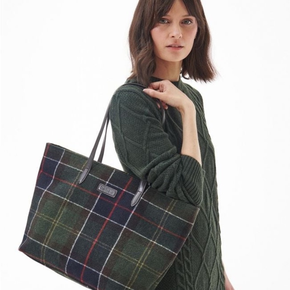 NWT Barbour Tartan Tote Bag - Green